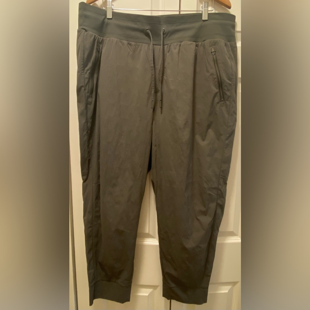 Athleta Trekkie North Jogger